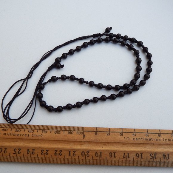 10.58grams Black Onyx Gemstone Necklace - Picture 6 of 11